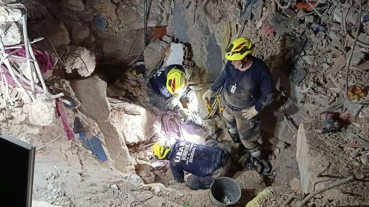 Los rescatistas santafesinos vuelven de Venezuela: caravana hasta el Cuartel de Bomberos