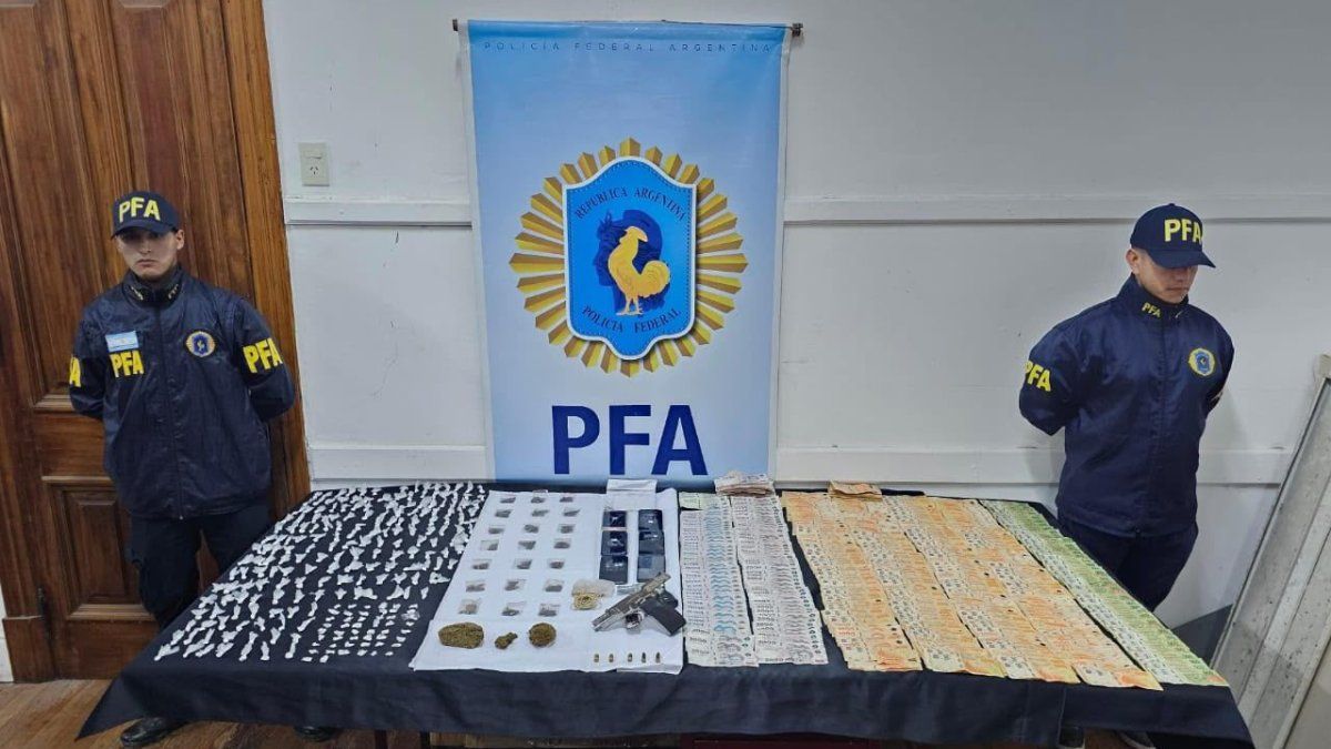 Operativo antidrogas en El Mangrullo, Rosario: cuatro detenidos por microtráfico