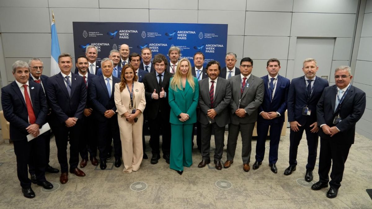 Milei cede para ganar: Pullaro moviliza y el PJ discute lealtades