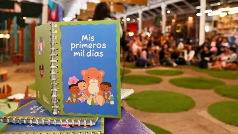 Rosario lanza un libro para acompañar los primeros mil días de vida de cada bebé