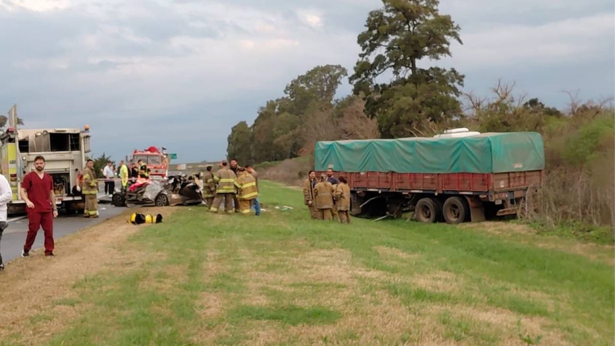 Dos muertos en la autopista Rosario-Santa Fe: choque fatal en el kilómetro 63