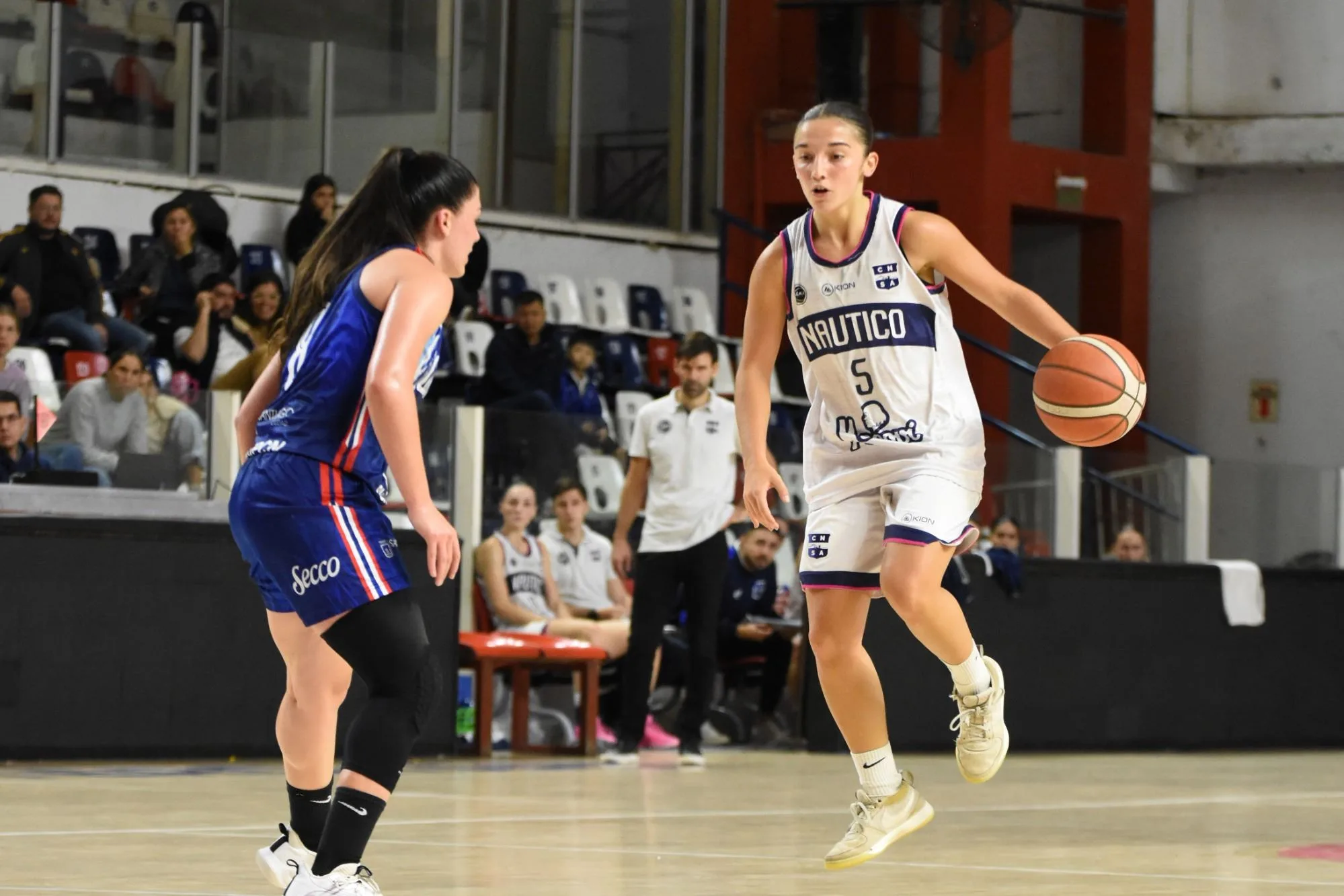 Náutico Rosario busca el pase a playoffs interconferencia de Liga Femenina