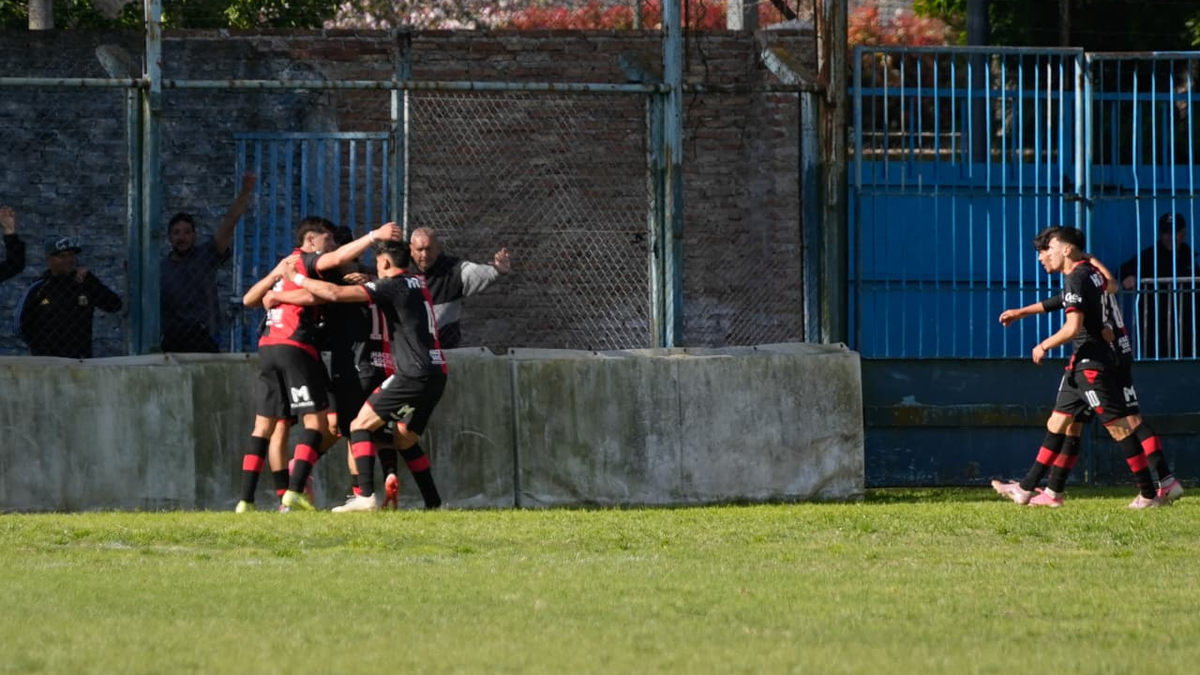 Newell's ganó el clásico rosarino y es finalista de la Copa Santa Fe