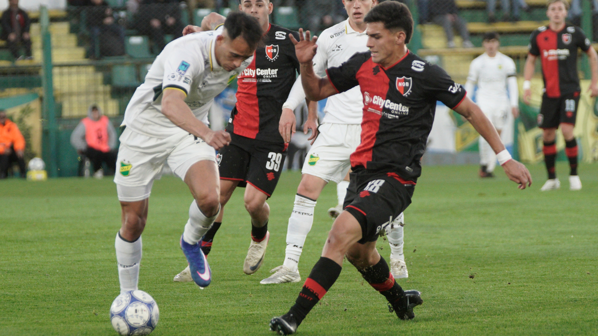 Newell's Rosario: Kudelka mantiene el equipo ante Lanús y Escobar al banco