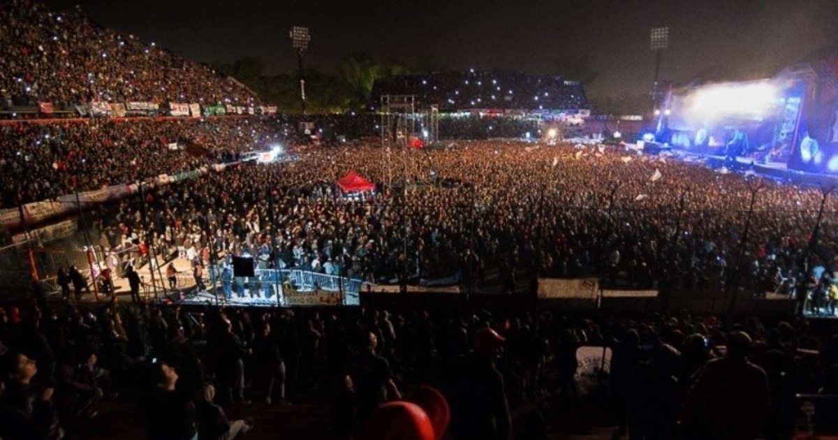 Newell's defiende el show de Tini en el Coloso por la crisis económica