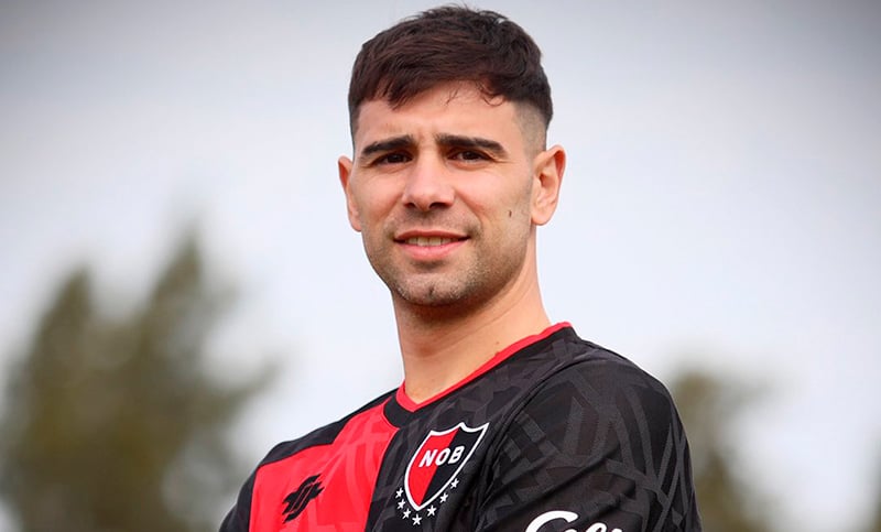 Newell's pierde a Giannetti por desgarro y convoca asamblea en Rosario