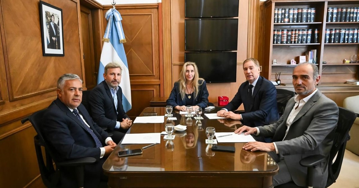 PASO 2027: sin votos para eliminarlas, Karina Milei presiona a aliados en el Senado