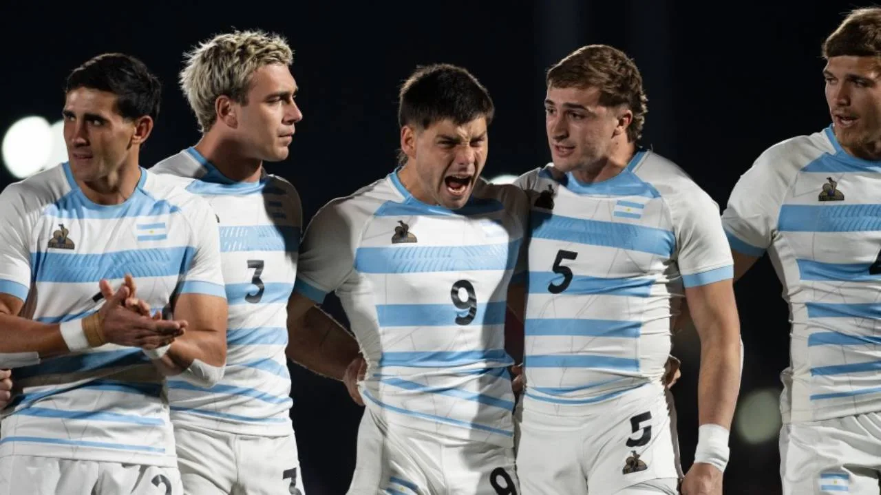 Doble oro en el Hipódromo: Los Pumas 7 y Las Yaguaretés campeones en Rosario