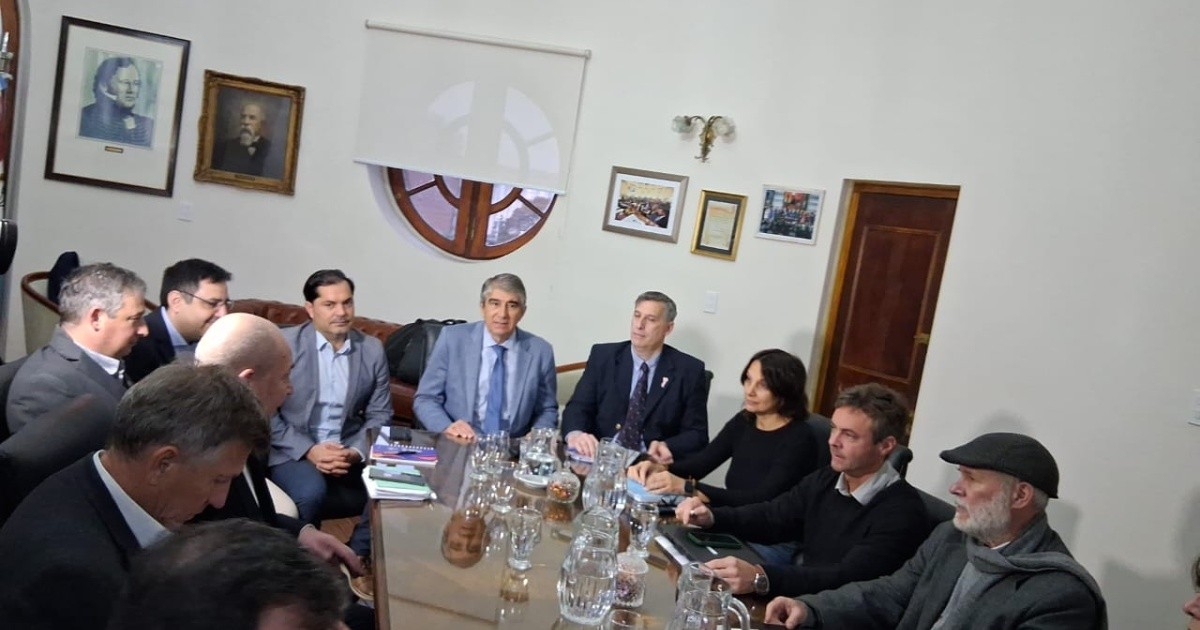 Paritarias Santa Fe 2026: el Gobierno ofrece aumentos de hasta 16% para estatales