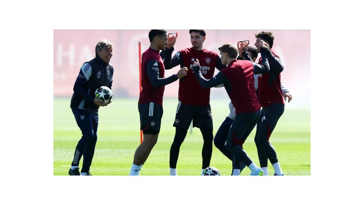 Gabriel Heinze viral: los ejercicios con boligrafos que revolucionan al Arsenal