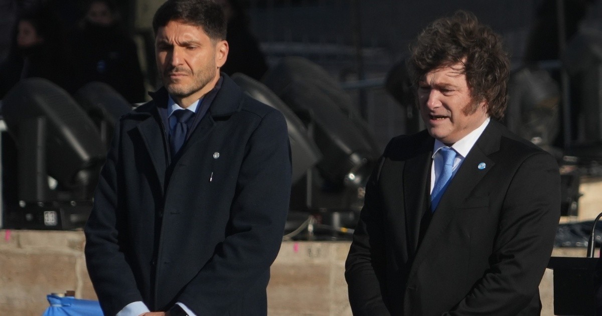 Pullaro sube al 53% en Rosario mientras Milei se hunde al 30% de aprobación