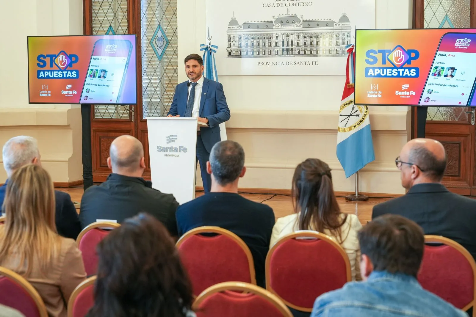 Pullaro lanzó app para controlar sitios web que visitan los chicos en Santa Fe