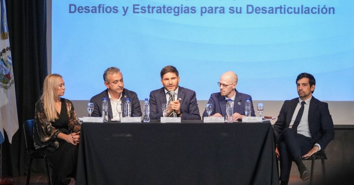 Pullaro: ir por patrimonio de bandas, abogados y contadores en Rosario