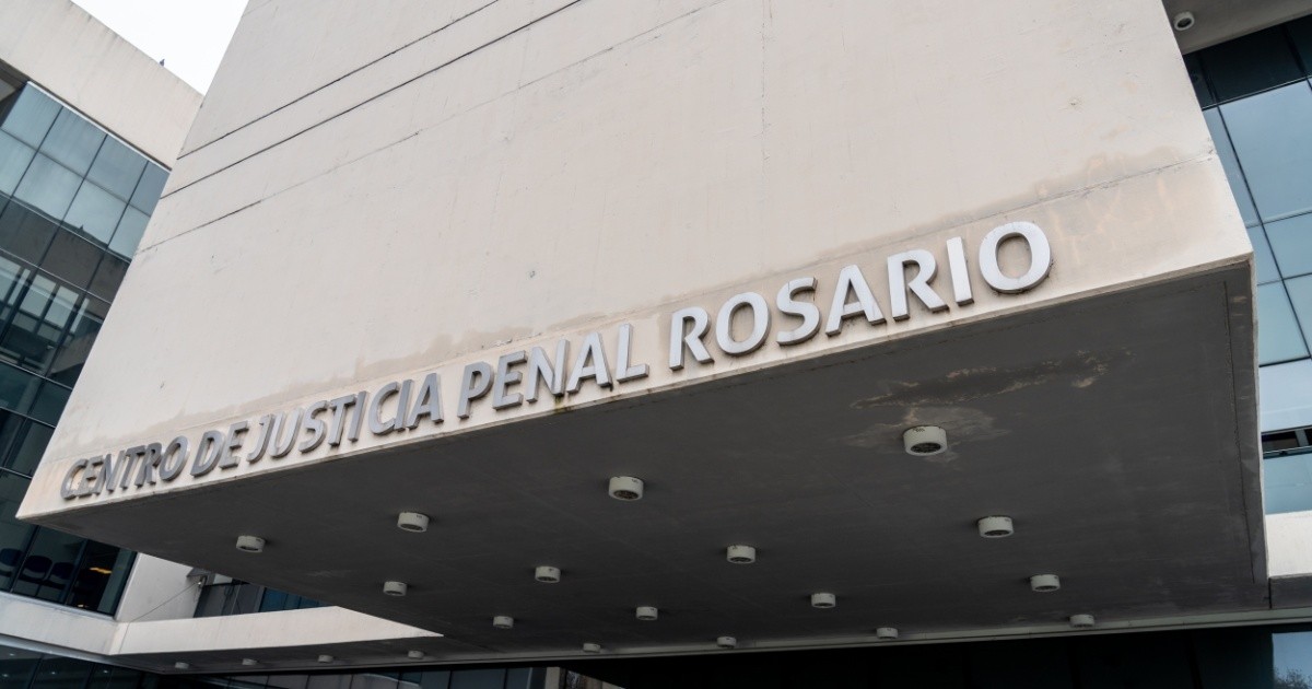 Rosario: dos jóvenes presos por violenta entradera a jubilada de 77 años
