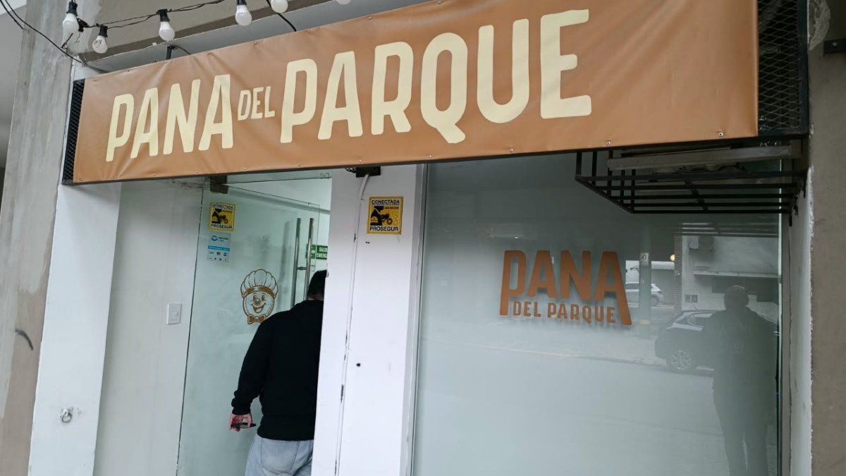 Robo exprés en panadería de Rosario: se llevó el efectivo en menos de un minuto