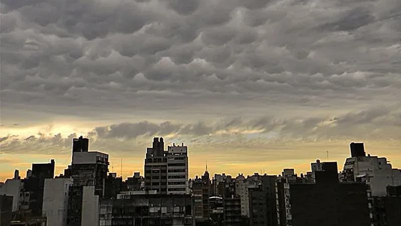 Rosario: alerta naranja por tormentas fuertes y vientos cambiantes hoy