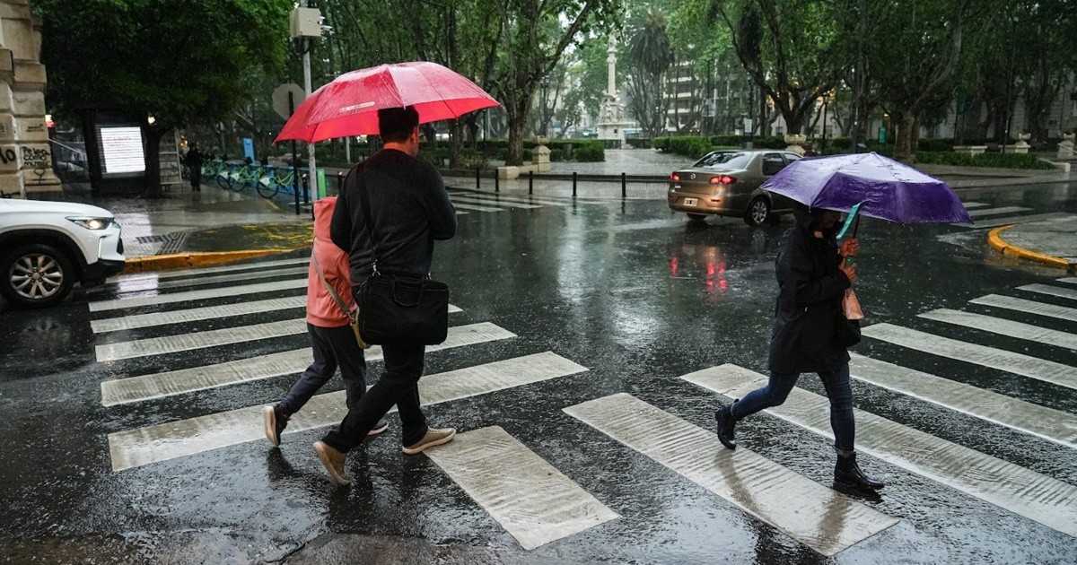 Rosario escapó a lo peor del temporal: 29 milímetros y 110 reclamos