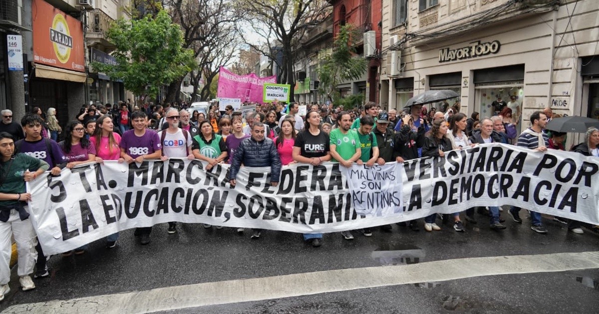 Marcha universitaria en Rosario: financiamiento y tomas de facultades