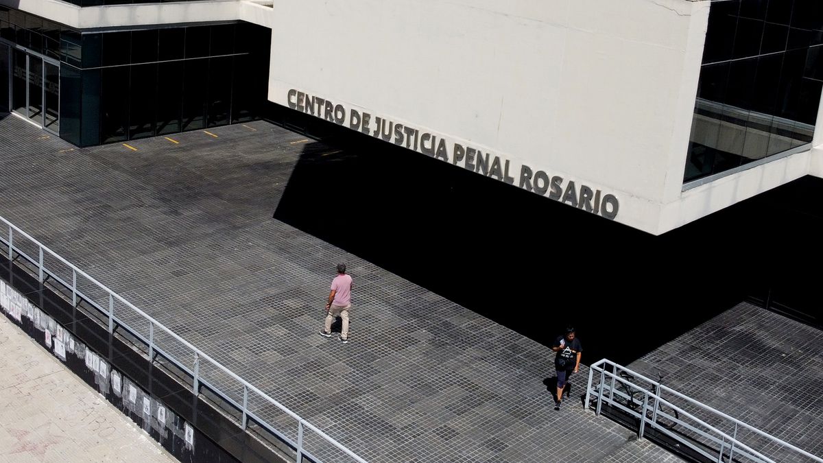 Rosario estrena juicio por jurados con el caso del policía Leoncio Bermúdez
