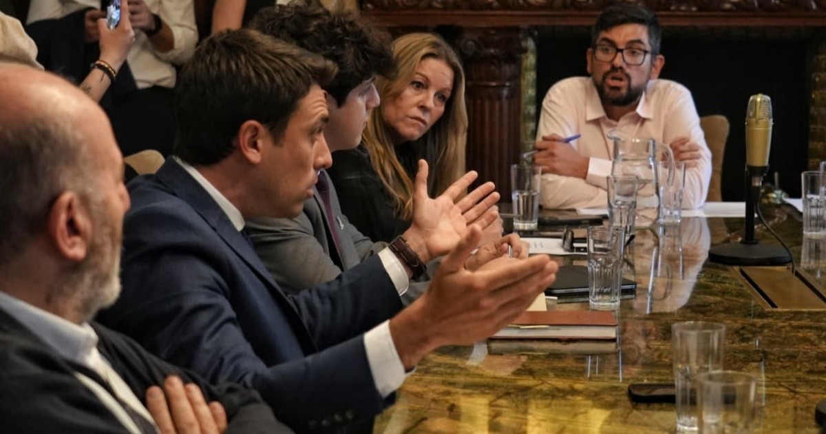 Se cayó el debate por Uber en Rosario: La Libertad Avanza dejó la comisión