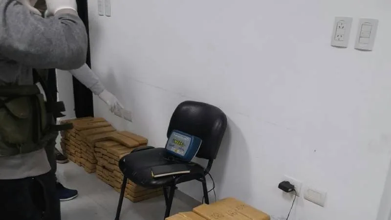 Secuestraron casi una tonelada de marihuana en un campo del norte de Santa Fe