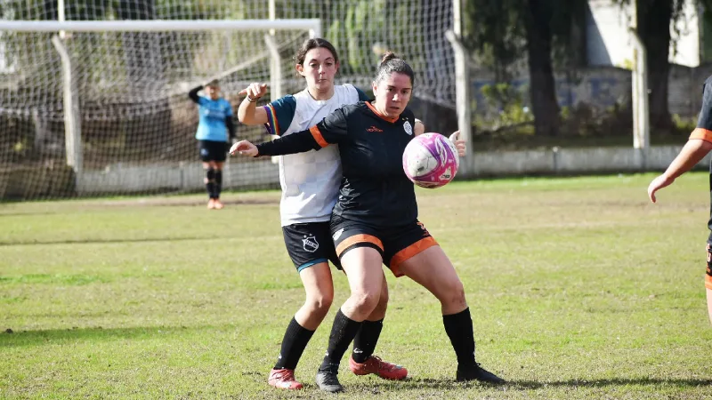 Copa Santa Fe femenina: Social Lux y Adiur se juegan todo en Ludueña