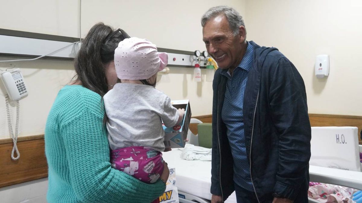 Hospital Vilela de Rosario homenajeará a Miguel Ángel Russo con placa solidaria