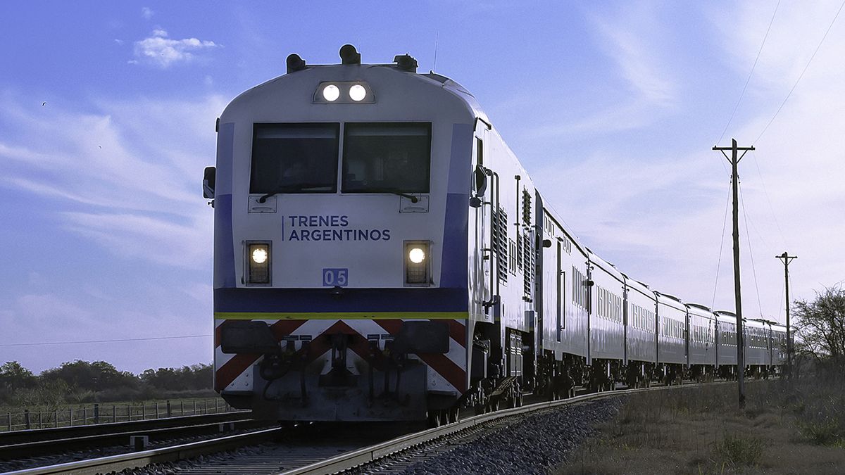 Tren Rosario-Buenos Aires: suben 11% y 15% los pasajes en noviembre
