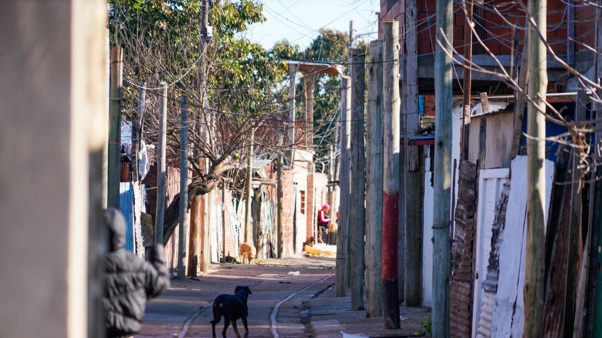Tres balaceras en dos días en Villa Banana, Rosario: el conflicto que nadie quiso ver