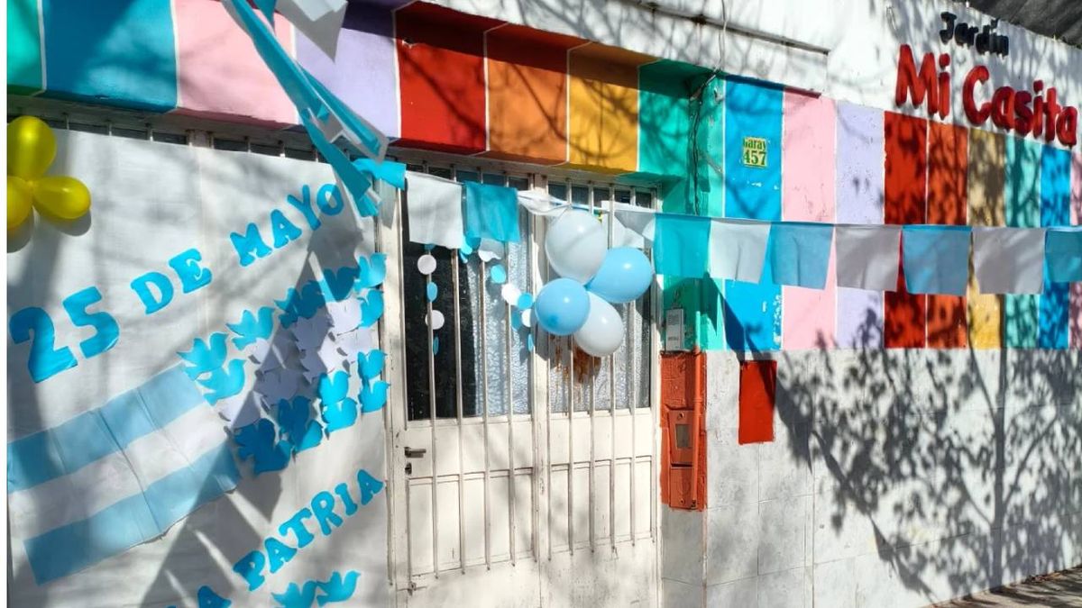 HORROR en jardín maternal de Rosario: destrozaron todo y se comieron la comida