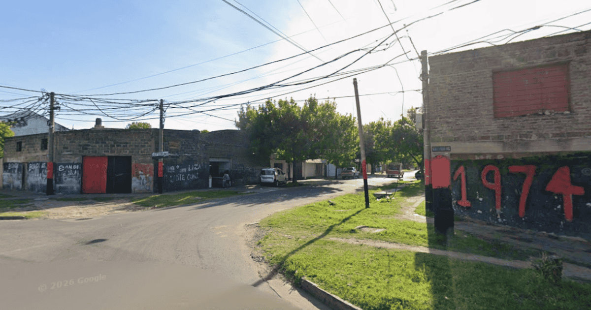 Rosario: adolescente baleado y golpeado con llave inglesa en zona oeste