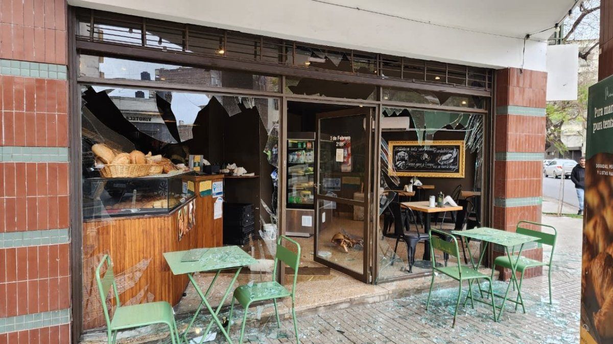 Explosión en bar del centro de Rosario: una empleada sufrió quemaduras